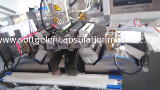 PLC와 터치스크린을 가진 softgel와 painball 생산을 위한 20kw 대규모 의학 Softgel 캡슐에 넣기 기계